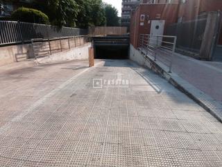 Parking coche en Veredillas. Redpiso vende en la zona del juncal  las veredillas, amplia plaz