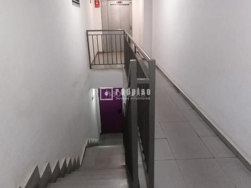 Foto 9ebd73b2-d84a-41c0-8cb2-f33cebbf36fd. Car parking in Veredillas Torrejón de Ardoz