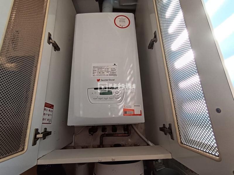 Foto 2be1f6c0-2890-4f79-8c54-e23e38751860. Flat with heating in Juncal Torrejón de Ardoz