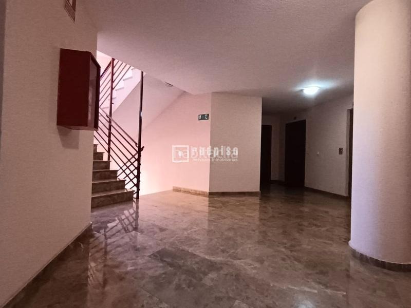 Foto d1811734-7e3d-48bc-bc04-b24d69db898b. Piso en Juncal Torrejón de Ardoz