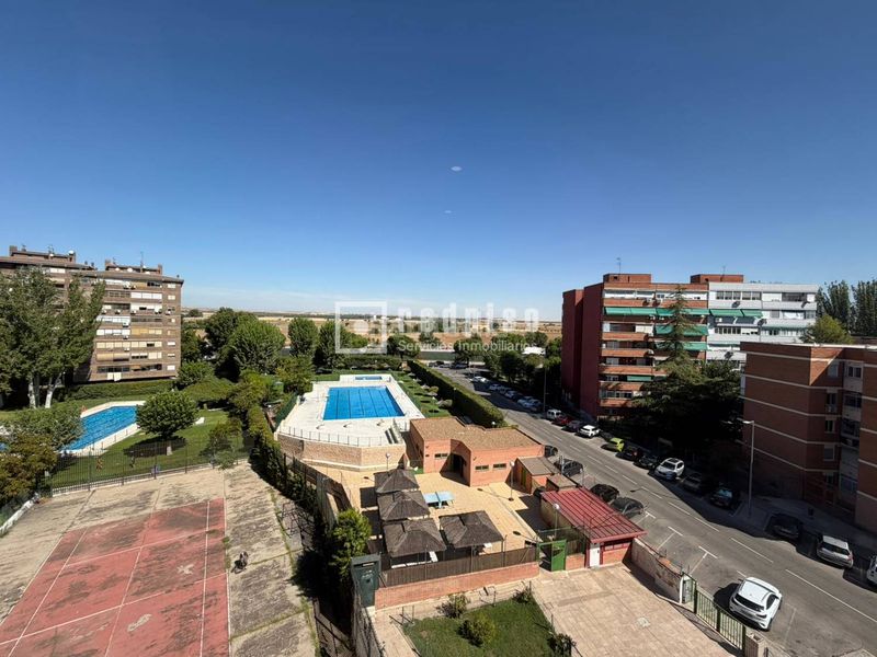 Foto c22c9e8b-33cf-4d82-8c4a-1e23b1db65cc. Pis amb calefacció piscina a Veredillas Torrejón de Ardoz