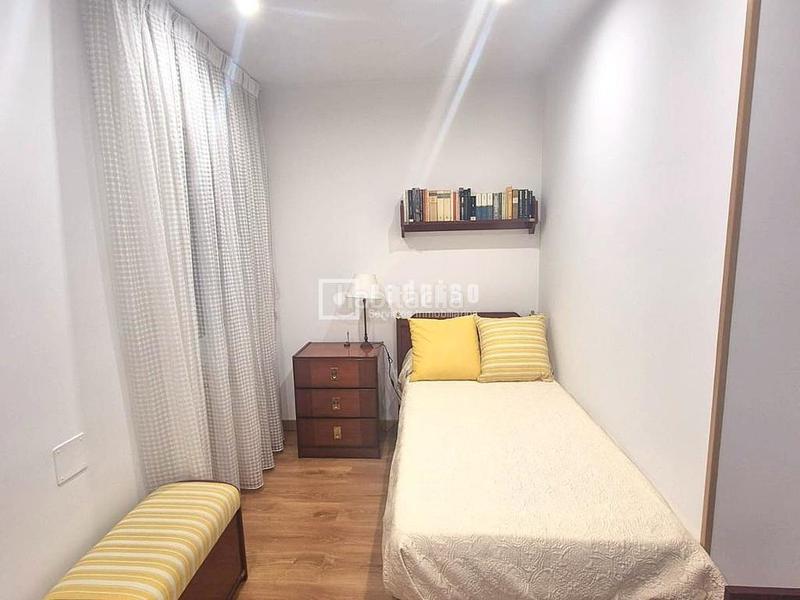 Foto 003f3b09-3eb7-4cdc-bd3e-1af359e3c7dd. Rent flat with heating in Centro Getafe