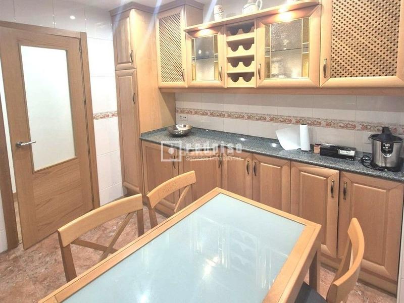 Foto 825dbb84-23ba-4f26-b1ae-21589a6db080. Rent flat with heating in Centro Getafe