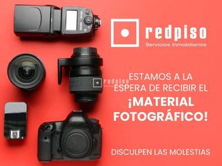 Pis a Urbanizaciones. Piso en venta, 3 dormitorios, 2 baños,  2 plazas de garaje, tras
