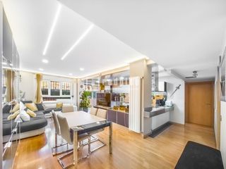 Pis a Urbanizaciones. Piso de 2 dormitorios, 2 baños, garaje, trastero y terraza de 33