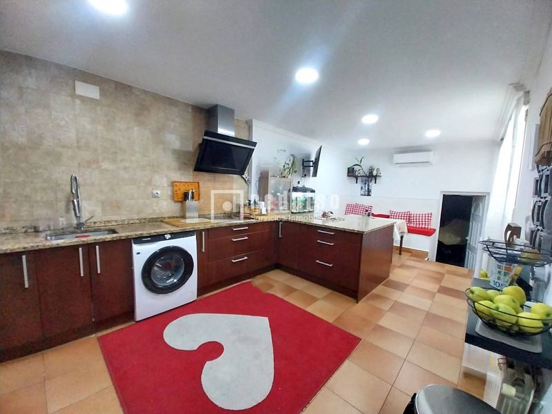 Foto e08fd0a1-7013-4b0e-a257-a7fc00b45973. Xalet amb calefacció aparcament piscina a Urbanizaciones Rivas - Vaciamadrid