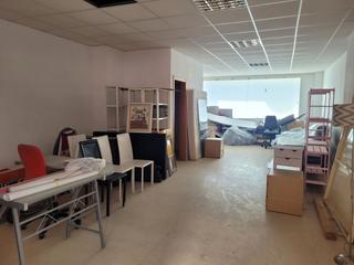Locale commerciale in DUCAT D`ATENES