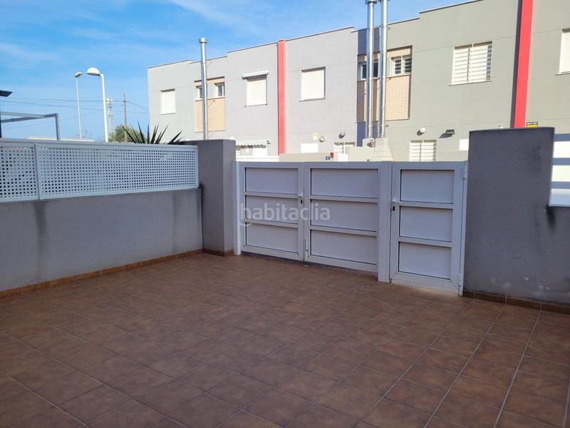 Foto dba6b9d6-7527-4d08-b684-e014d32787b5. Casa adossada amb aparcament piscina a Playa-Ben Afeli Almazora / Almassora