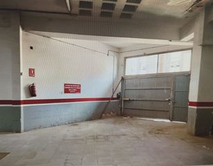 Local Comercial en Pizarro 30. Local com. en venta en burriana, 1 despacho.