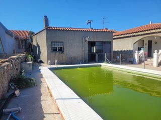 Chalet in Onda. Chalet en venta en onda, 4 dormitorios.