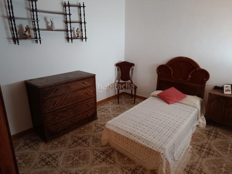 Foto 5d5fc115-1675-4691-93cb-4a0017e50f94. Casa  en el centro en Brenes