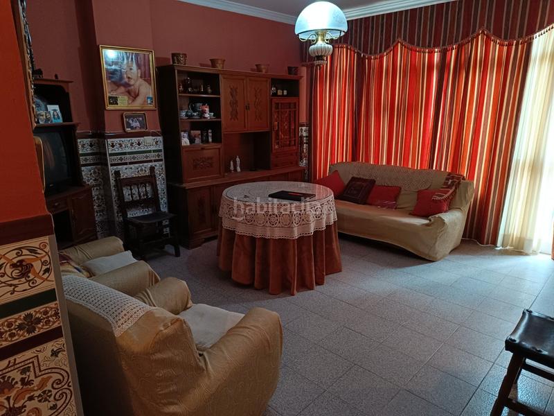 Foto 67b3dd7d-170f-429e-8456-ba89fe9a6a69. Casa  en el centro en Brenes