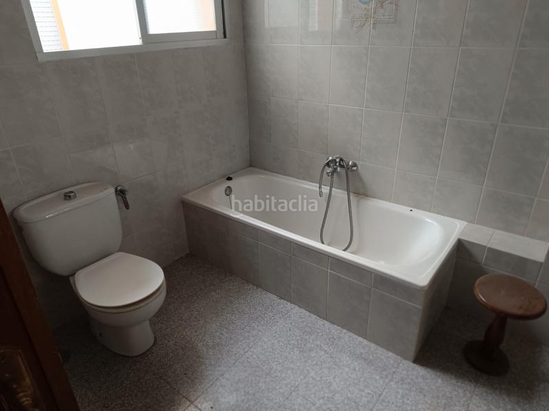 Foto 7a37dc6e-ba79-448a-adf7-add5792a9d81. Casa  en el centro en Brenes