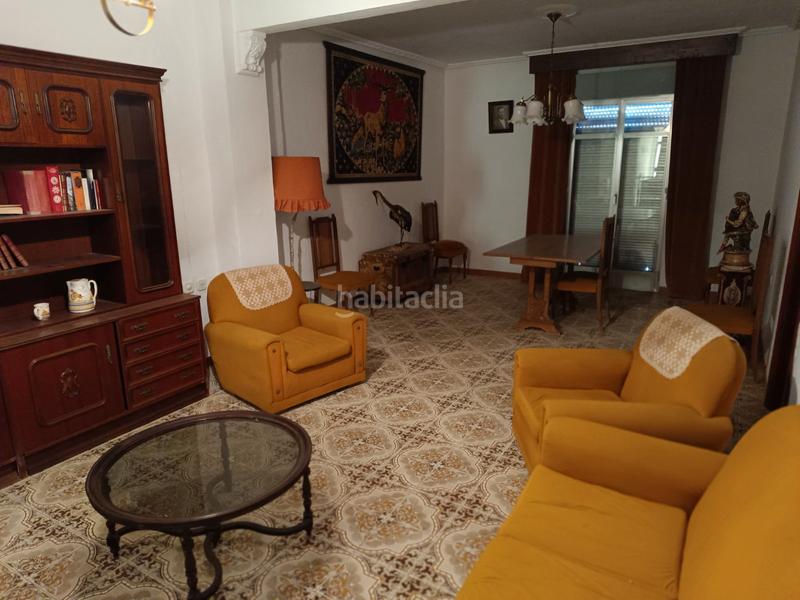 Foto a8b379b7-c8e9-4b74-bdf8-d3eb623c0543. Casa  en el centro en Brenes