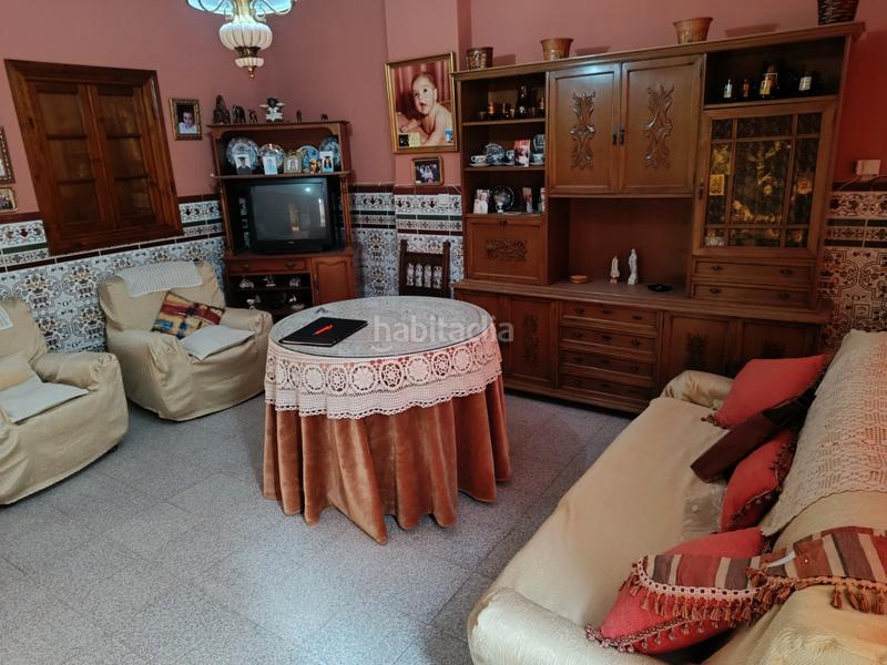 Foto c1a90ac4-1eb5-4cf9-9f8c-bdd8eece912d. Casa  en el centro en Brenes