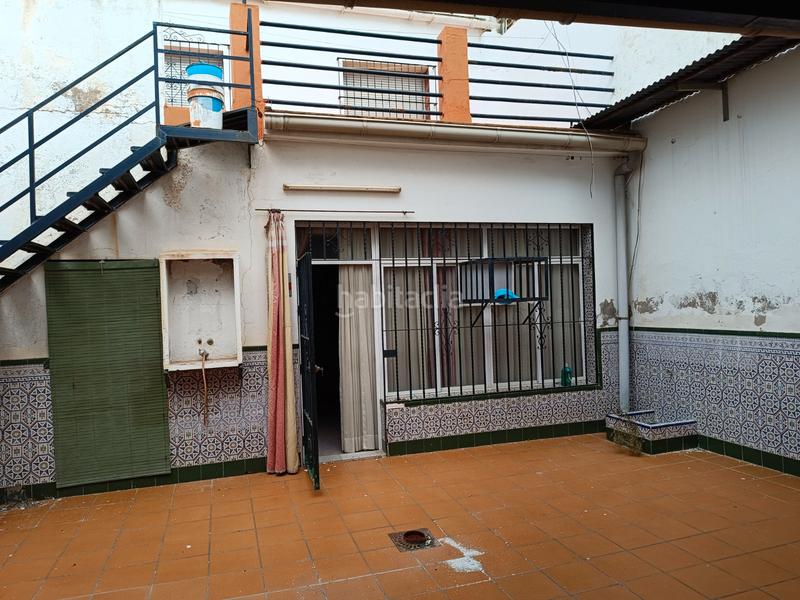 Foto e3176ab6-0308-4c58-b85c-cbce5f11fc44. Casa  en el centro en Brenes