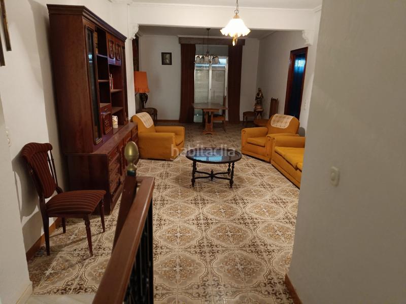 Foto f7b4d2be-6b37-432e-b567-3bc753bd29f2. Casa  en el centro en Brenes