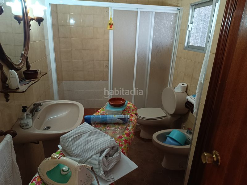 Foto c66d00f8-f7dc-4964-9cfc-e6625cbe7403. Casa a calle real 61 a Brenes