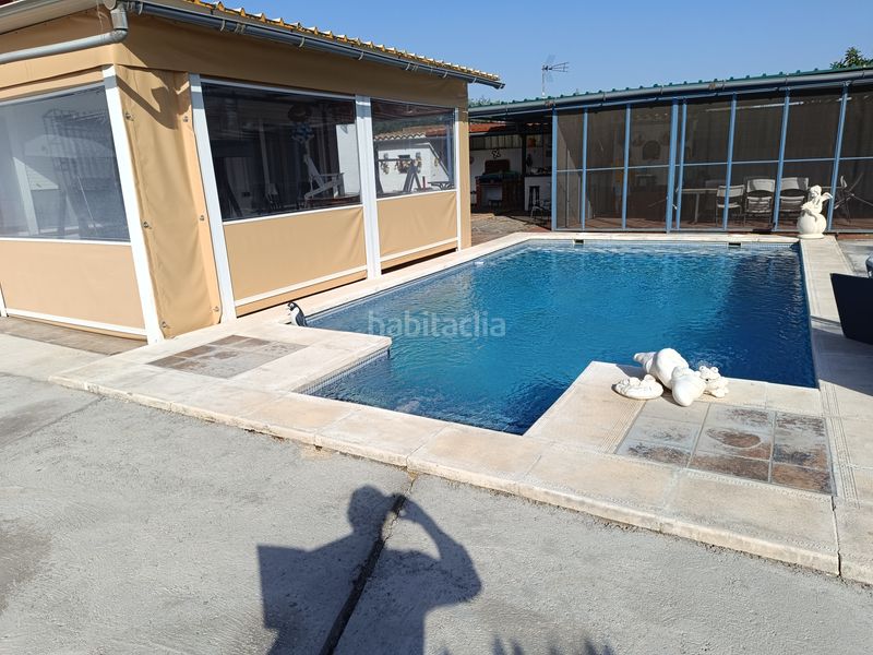 Foto 612dccef-a5b0-4a2c-8b5d-819c19940880. Xalet amb xemeneia aparcament piscina a Carmona
