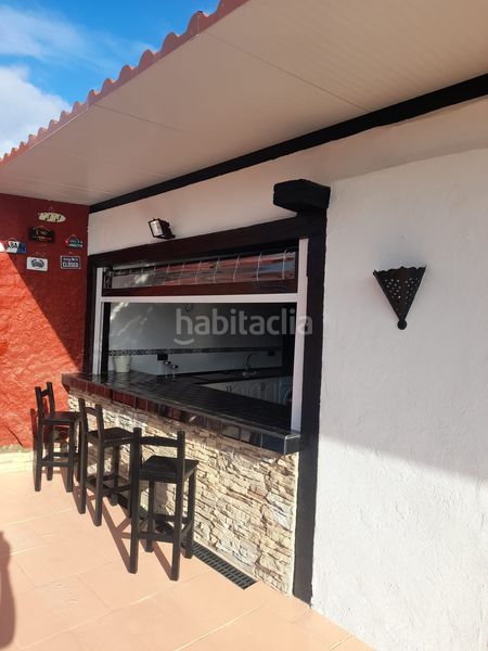Foto 818783e6-3557-4977-a81f-529d9429d738. Xalet amb aparcament piscina a Brenes