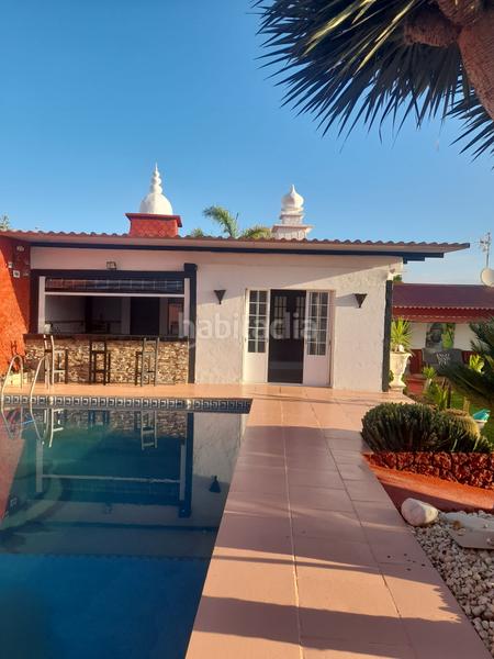 Foto f6d9ed39-d8ce-4bb8-80c3-5ec195c7b2c2. Xalet amb aparcament piscina a Brenes