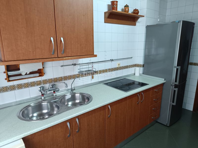 Foto d1f0dcae-93b0-4dcf-a839-3141a36f786a. Casa adossada amb aparcament a Brenes