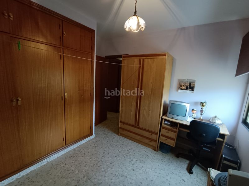 Foto f4af2f10-d92a-4ef4-989f-7b6114ef0222. Casa adossada amb aparcament a Brenes