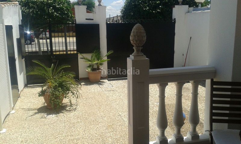 Foto c4a01653-54f5-462e-834f-c5187e9761ce. Xalet amb aparcament a Brenes