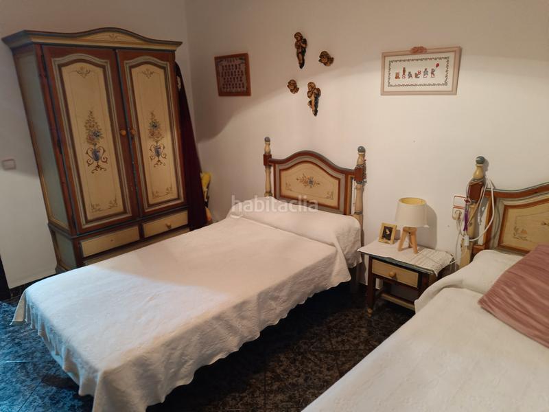 Foto 2937b964-9e47-46a1-9658-f79ab77c86c0. Casa amb xemeneia a Brenes