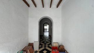 Casa  Calle doctor f�lix rodr�guez de la fuente. Casa para reforma integral con gran potencial en pleno n�cleo ur