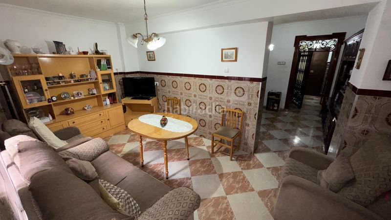 Foto ceaba6c2-0ed9-492b-bed1-38b77024edbe. Casa amb aparcament a Brenes