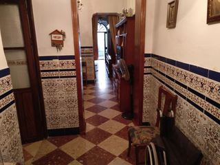 Casa adossada  Calle nuestra señora del rosario. Vivienda con nave industrial en el corazón de la zona comercial