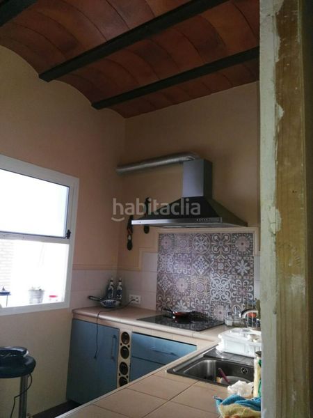Foto 6d444812-d8f2-4193-91bf-22fe0d871658. Casa adossada amb aparcament a Brenes