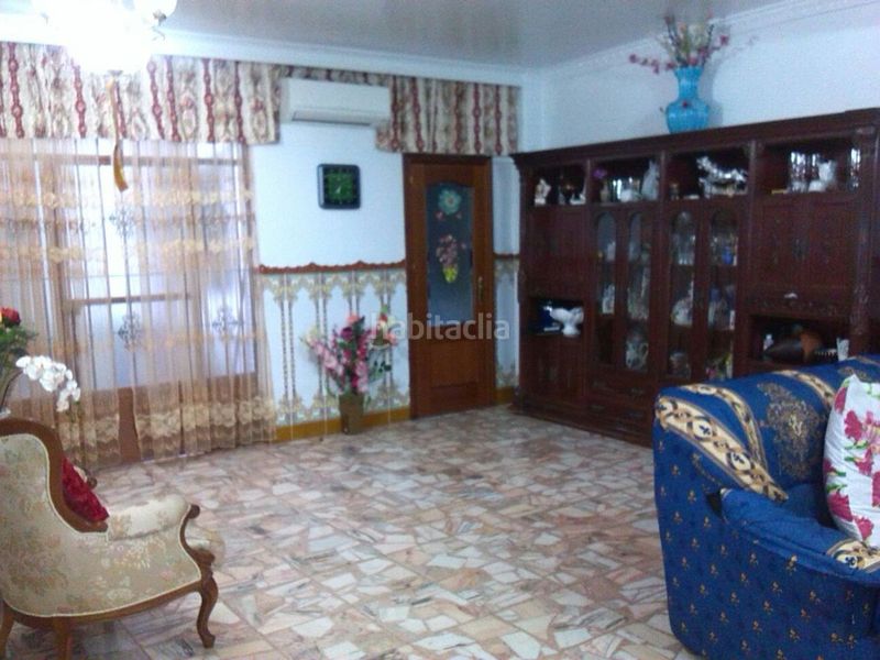 Foto 8a4265ab-40ce-4b2e-aabd-57c9c790a0b3. Casa adossada a Brenes