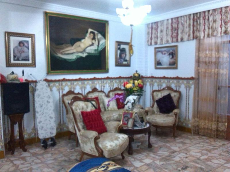 Foto a0facd65-78b7-4cc8-8545-1339dce12997. Casa adossada a Brenes