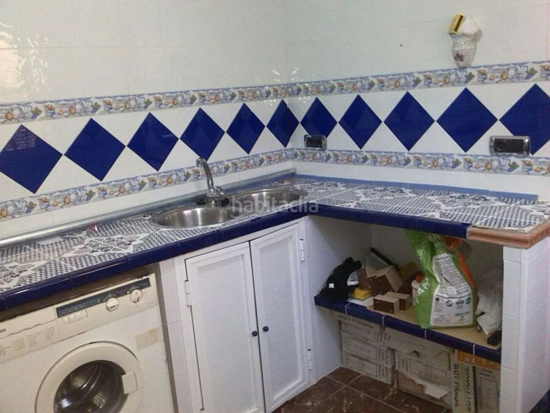 Foto f60a2365-7ec6-4e6f-92ab-04240164d3f5. Casa adossada a Brenes
