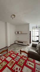 Rent House  Calle víctor torres. ¡lista para entrar a vivir! amplia casa con balcón y gran azotea