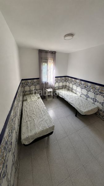 Foto 16dc4444-3b90-4d89-828b-6067fe811620. Rent flat in Brenes