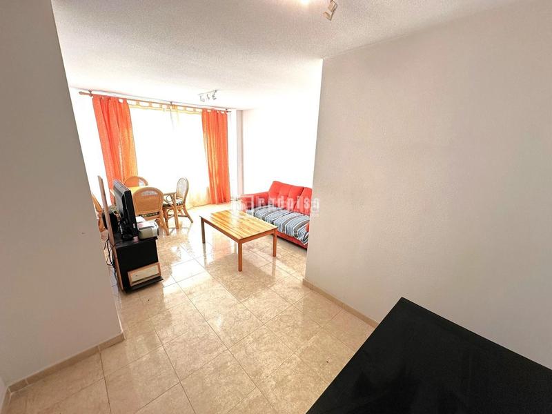 Foto 2bf65d66-5347-44d1-9204-d86380f69a29. Pis amb calefacció aparcament piscina a Parla este Parla