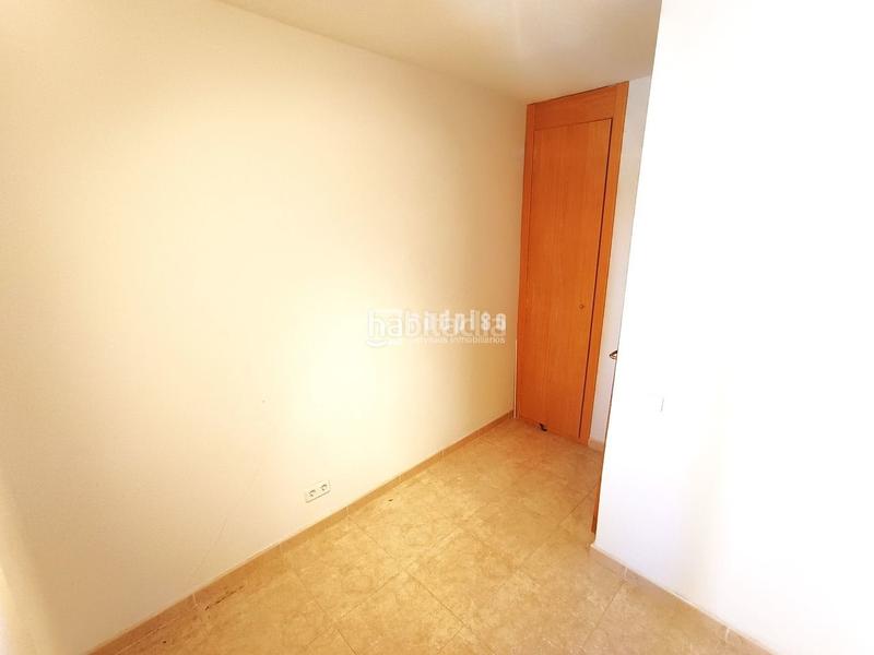 Foto 2c894d05-5fbe-437d-ae91-122a12566243. Pis amb calefacció aparcament piscina a Parla este Parla