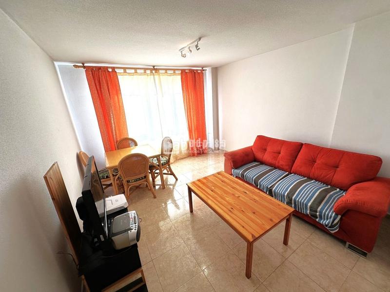 Foto eae1a3a4-40e9-4b09-9df5-928c5e390043. Pis amb calefacció aparcament piscina a Parla este Parla