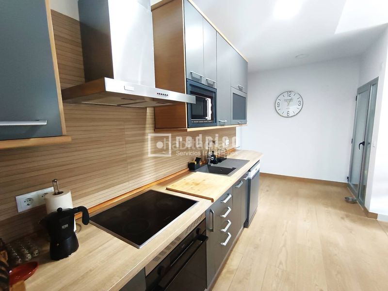 Foto 8fca09a9-490b-4b8d-a7f9-825f6602969b. Pis amb calefacció aparcament piscina a Parla este Parla