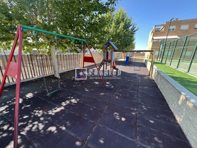 Foto 82409146-5152-40c5-a52d-2482acea961d. Piso en Parla este Parla