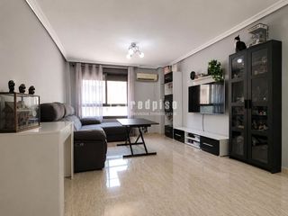 Pis en Parla Este. Vivienda de 4 dormitorios