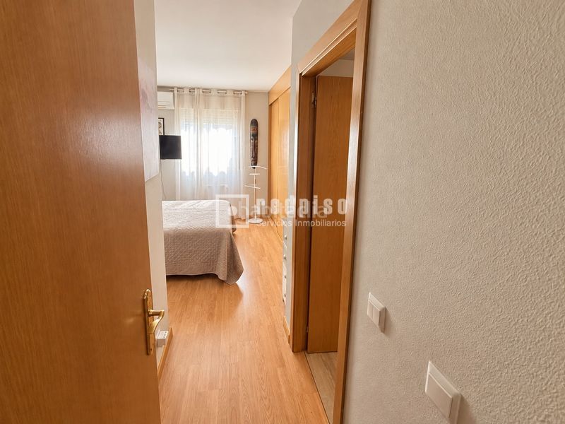 Foto 10d9fdbe-8ac2-47fa-a880-bea4d31a2858. Flat with heating pool in Parla este Parla