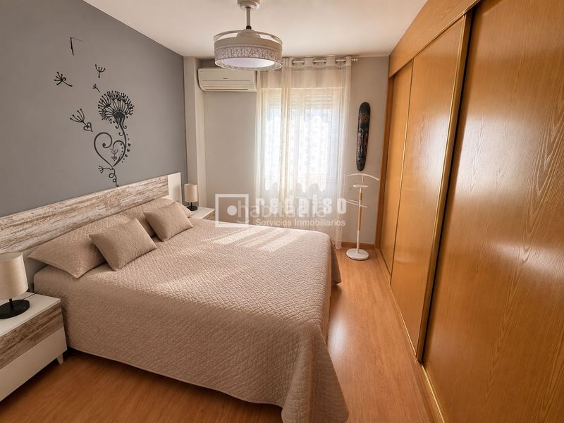 Foto 7b3ac0cc-5a4d-43d2-9ab3-a0eb0cb446f1. Flat with heating pool in Parla este Parla