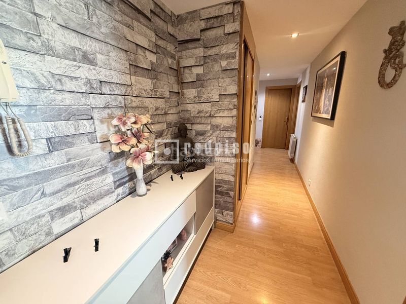 Foto b3c5f44a-be5e-41ab-ac12-3aecd2396c61. Flat with heating pool in Parla este Parla