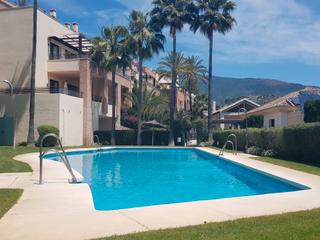 Reihenhaus  Lugar la pacheca. Venta por debajo del valor de mercado - excelente oportunidad -