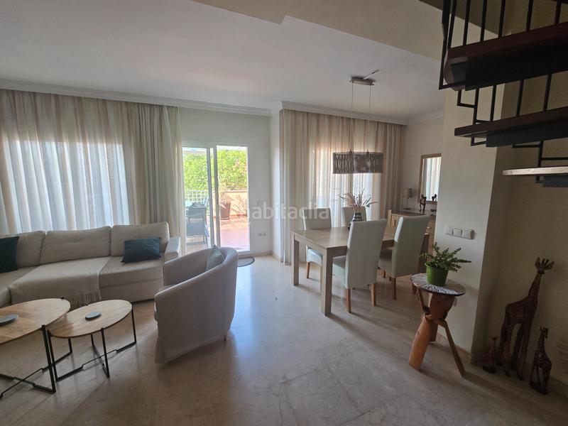 Foto bb115d89-a05a-4979-8e1c-86365d5e9373. Appartamento in calle olmo 5 in Santa María Marbella