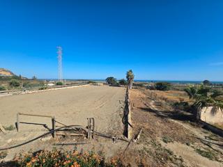 Terreno residencial en Calle dora ana carmona martin 33. Suelo urbano para construir 100 casas adosadas con impresionante
